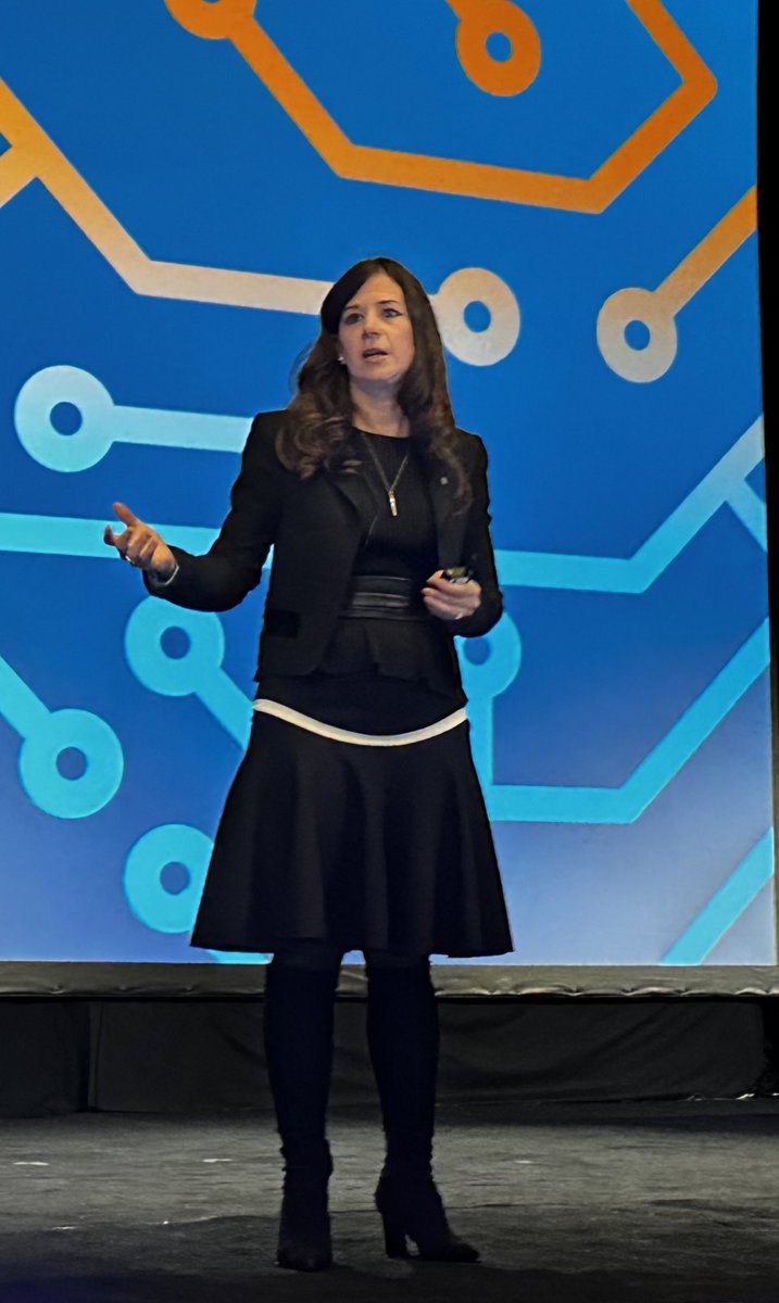rwang0's tweet image. MyPOV: human subconscious, user experience, and emotional response are all conveying and becoming more accessible. @poppycrum @PROS_Inc #Outperform2023