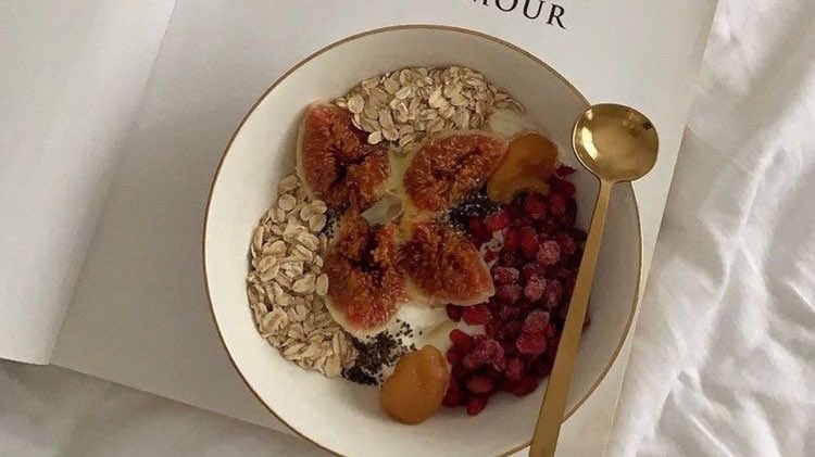 Yoghurt bowls are always a good choice🍓