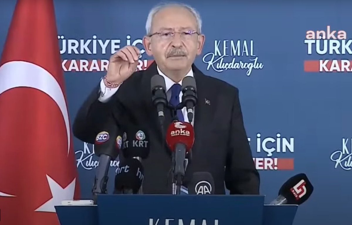 onedio's tweet photo. Kemal Kılıçdaroğlu: Siyaset rakibine kumpas kurmak, iftira etmek değildir. Sahtekardan Cumhurbaşkanı olmaz. Sahte videolar hazırladılar. Dün televizyona çıkan kişi montajlı videolar yaptıklarını itiraf etti. İftira karşısında Allah'a sığınıyorum. https://t.co/aX5AaCtS1w