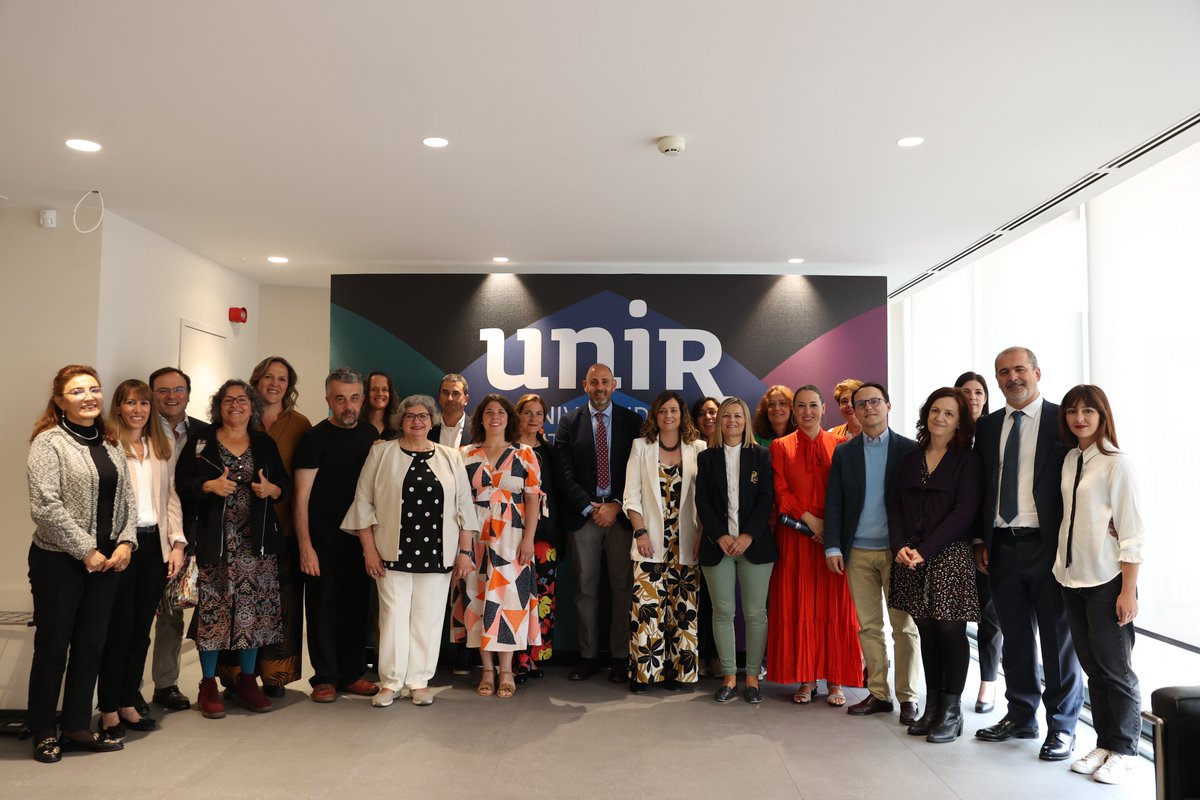 UNIRuniversidad's tweet photo. @rubenagc @imgende 💙 Desde #UNIR queremos agradecer a nuestr@s docentes toda la dedicación y constancia que les ha llevado a la #excelencia.

¡Seguid creciendo! 🚀

#profesoresUNIR #docencia @rubenagc @imgende @AlvaroRRivero @SSRamajo https://t.co/iUdNIwdjKl