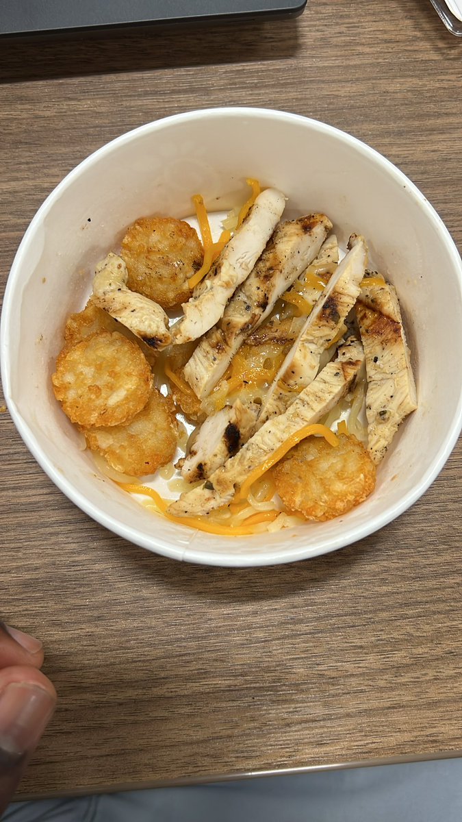 averyreid97's tweet photo. @ChickfilA what is this???? https://t.co/FZMm5sfRsi