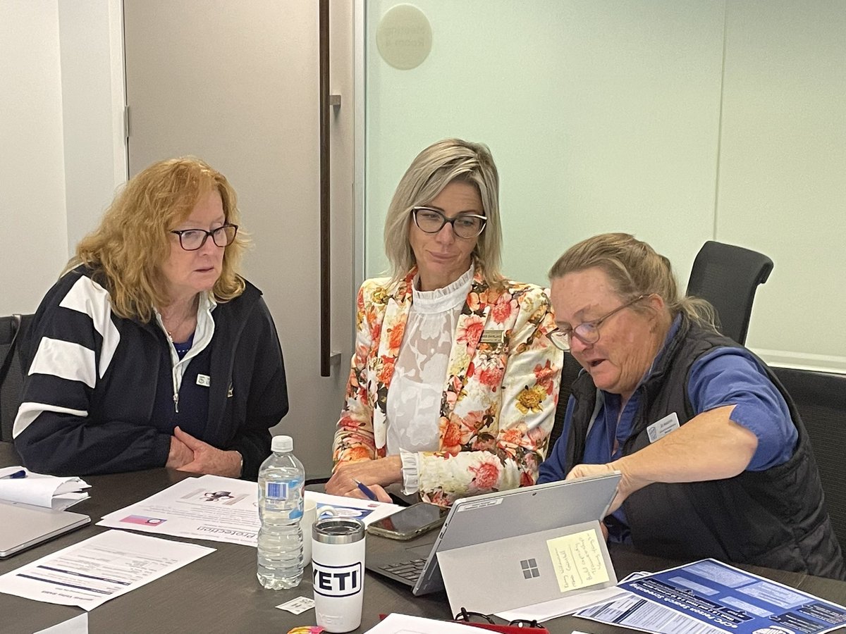 EmmaJeffery313's tweet photo. Great day working with SAMs ~ strengthening effective school strategies and processes around policy monitoring. Utilising the expertise within the network. @CathyBrennan1 @lisa1muir1 #macleayvalleynetwork https://t.co/AkqiN5zzjL