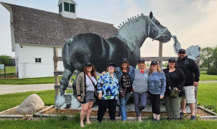 Midwest Travel Network tweet media