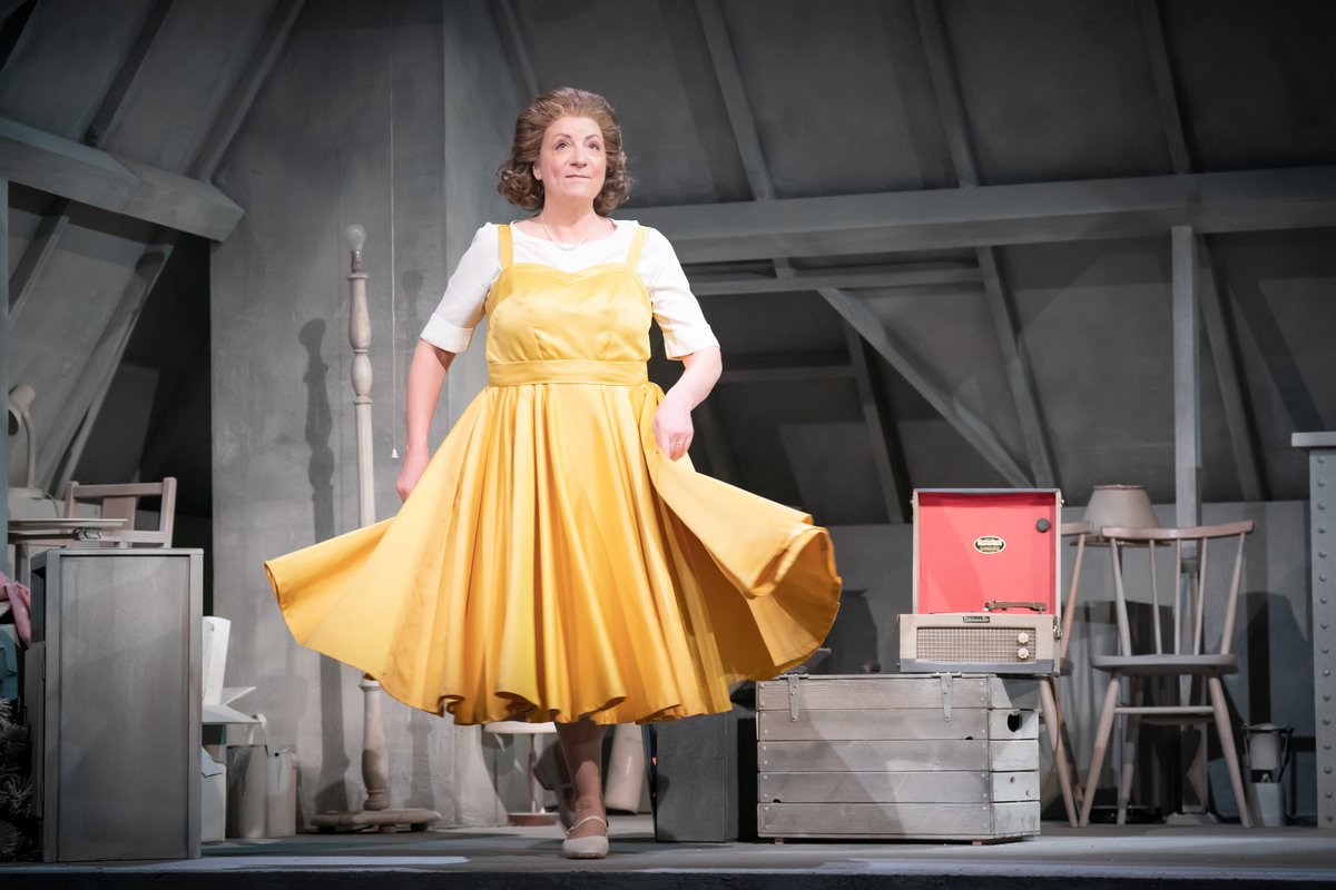 Leeds Playhouse tweet media