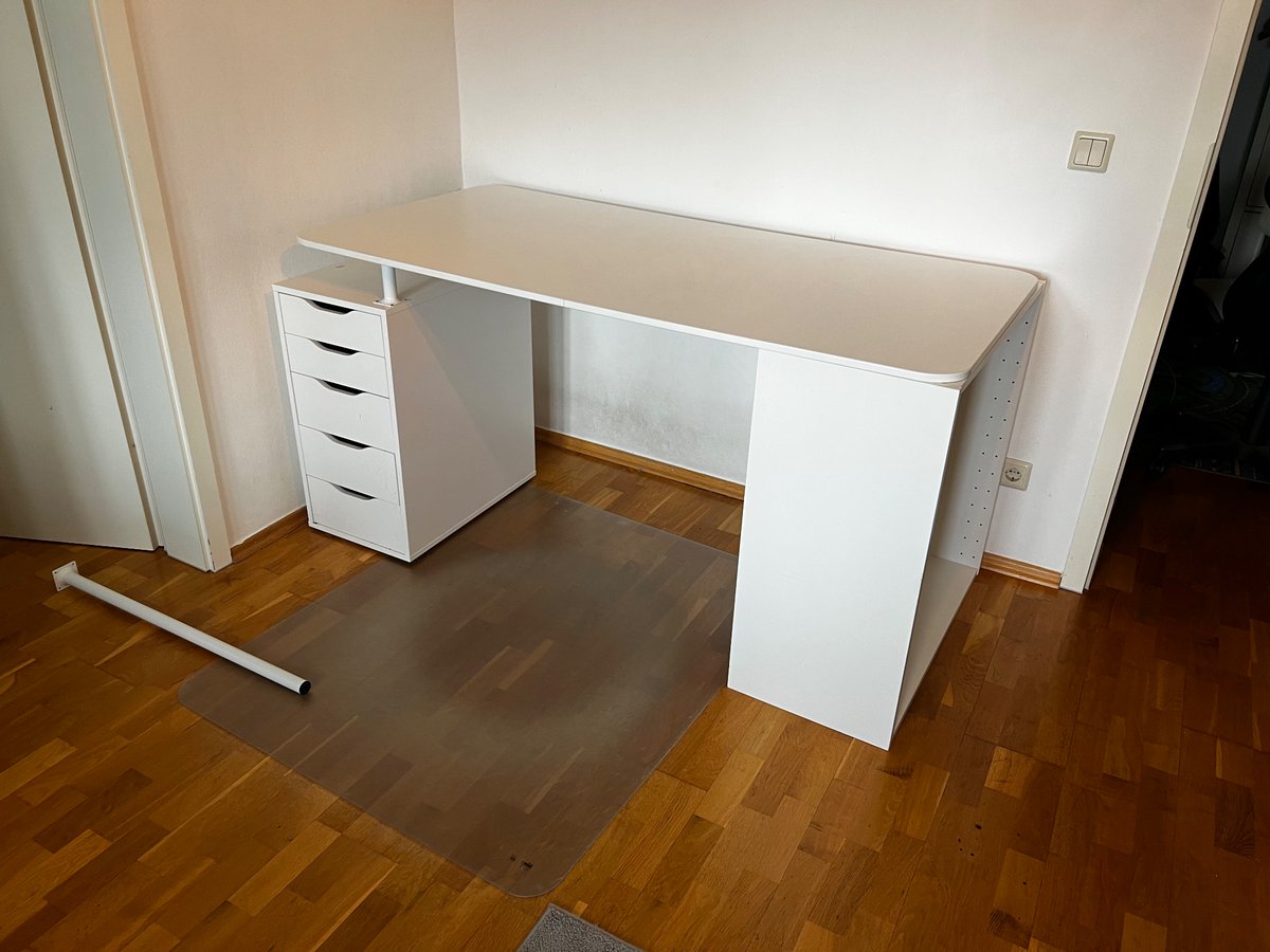 Julius🖤💛 tweet media