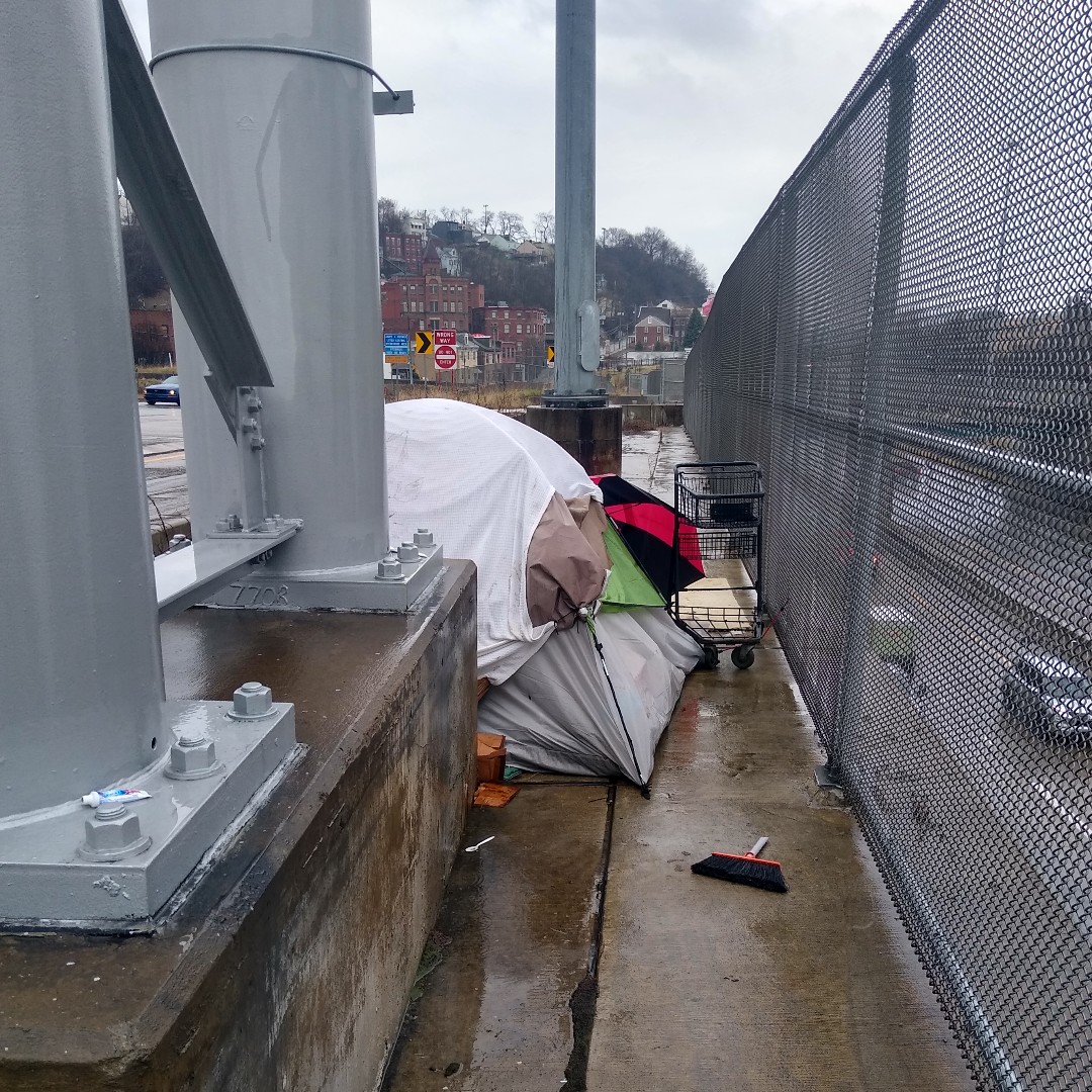 lightoflife's tweet photo. Our #StreetOutreach Team engaged a man staying here many times before he came to our #daycenter. Then we helped him get #employment, complete #rehab, and enter #safehousing. So many like this man come to us through our Outreach Team who meet our neighbors in need where they are. https://t.co/JyWkadUN81