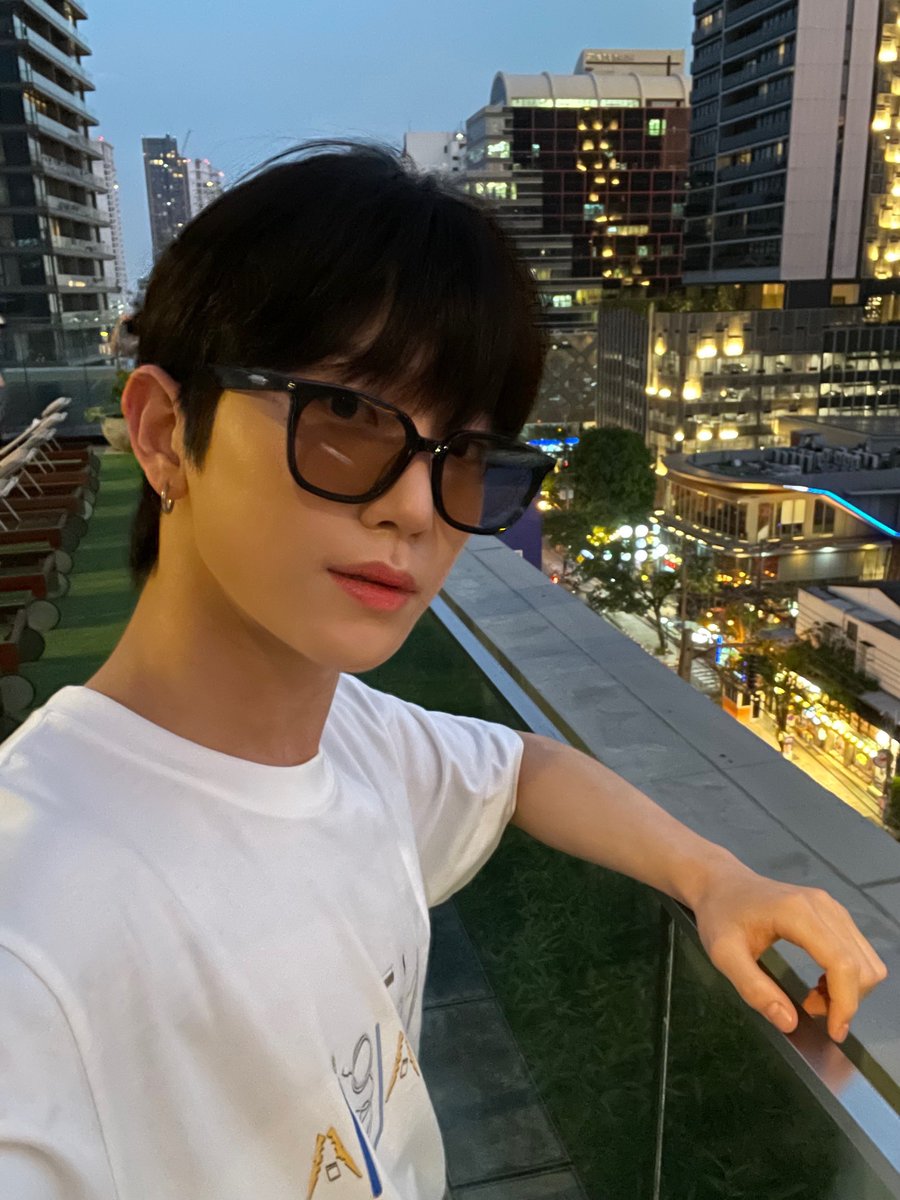 TNX_twt's tweet photo. 기억나니? 이른 스포 Nostalgia❤️

#오성준 #SUNGJUN https://t.co/9Lmdj1yWnK
