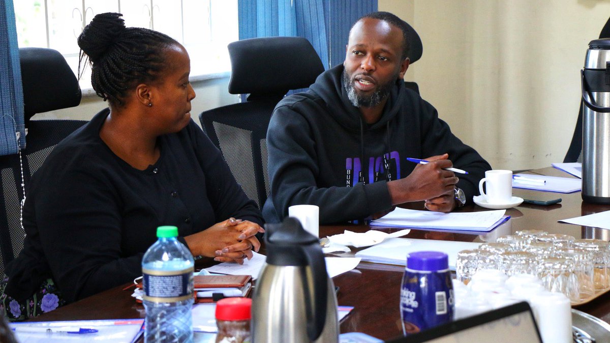 LawSocietyofKe's tweet photo. The Nairobi City County Senator's Office paid a courtesy call to the @lawsocietykenya where they met with the PIL and Parliamentary Affairs Directorates. The purpose of the visit was to discuss potential areas…1/3 https://t.co/O35jCPlxEN