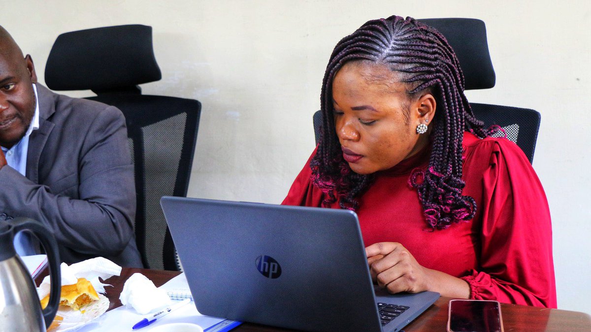 LawSocietyofKe's tweet photo. of collaboration in the project 'Strengthening Access to Justice: Uniting for Pro Bono and Legal Aid in Nairobi's 17 Constituencies.' To achieve this, the Senator's Office, and the Law Society of Kenya resolved to collaborate in…2/3 https://t.co/PGLRDjtXE2