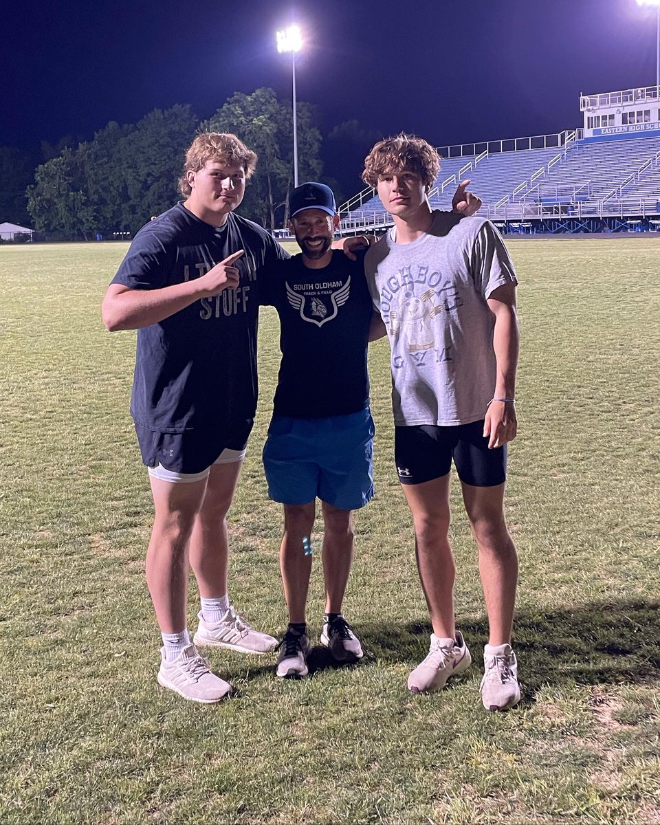 Coach_Wilkins1's tweet photo. Congratulations to @GraysonBrashear and @ben_dunkle their regional championships!  Grayson took the first in the shot put and discus. Ben took first in the 800 meters. Good job boys!  Let’s repeat this at state! https://t.co/c2ZGLGURfk