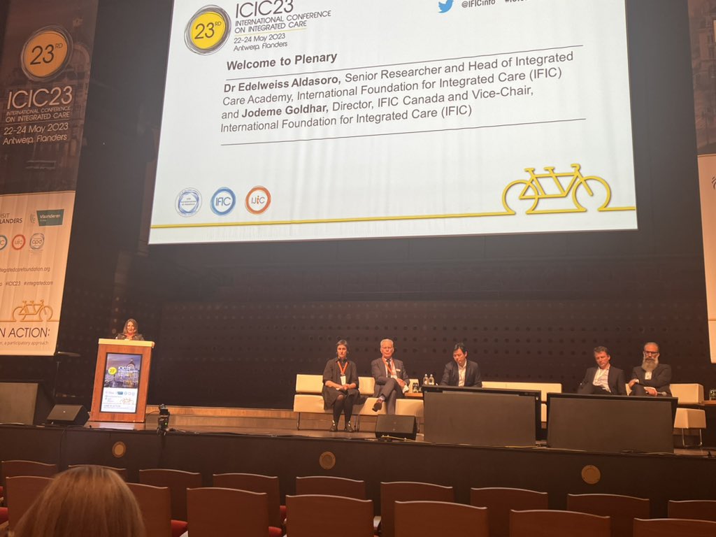 Carolyn Steele Gray (she/her) (@dr_steelegray) on Twitter photo An inspirational start to Plenary 3 on #populationhealth #icic23 from the always dynamic <a href="/JodemeGoldhar/">Jodeme Goldhar ๐จ๐ฆ๐</a> An inspirational start to Plenary 3 on #populationhealth #icic23 from the always dynamic <a href="/JodemeGoldhar/">Jodeme Goldhar ๐จ๐ฆ๐</a>