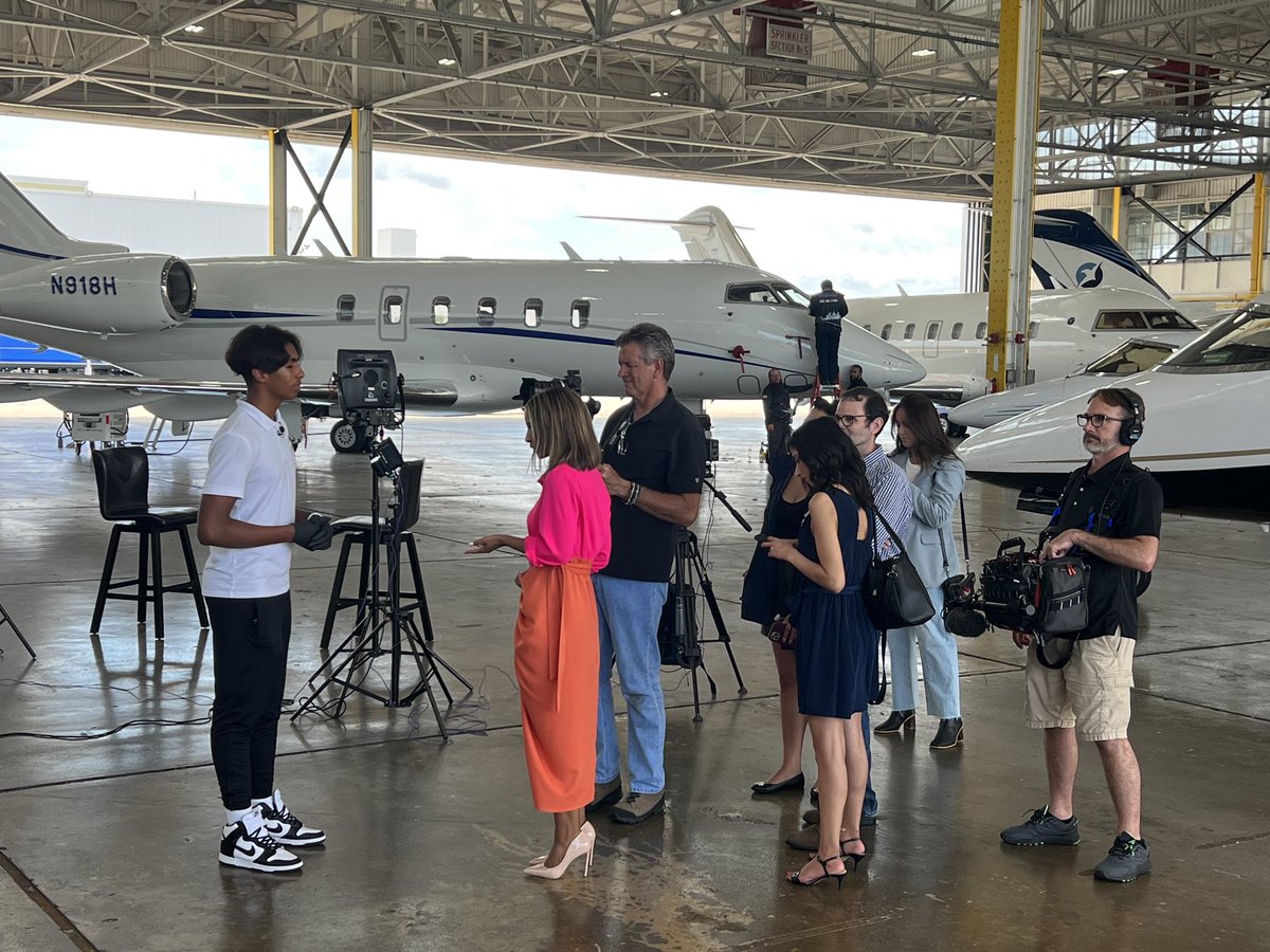 Barrington Irving tweet media