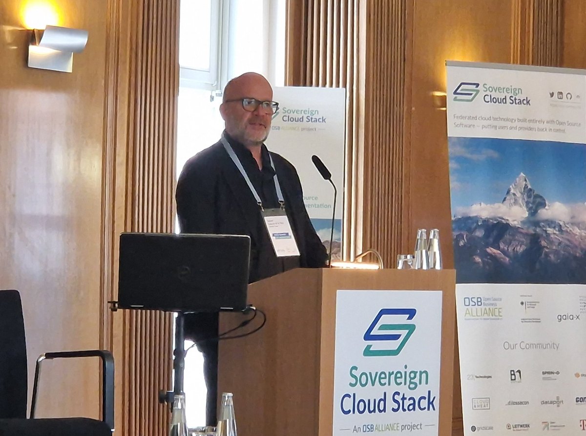Johannes Näder (@johasjaguar) on Twitter photo Weitsichtige Keynote von <a href="/rafbuff/">Rafael Laguna de la Vera</a> von der <a href="/SPRIND/">SPRIND, Federal Agency for Breakthrough Innovation</a> beim #SCS summit zum Zusammenhang von Innovation und Freier Software: #OpenSource ist die Übertragung der Idee der Aufklärung - Ausgang aus der selbstverschuldeten Unmündigkeit - in die Gegenwart.
#FreieSoftware <a href="/osballiance/">Open Source Business Alliance</a> Weitsichtige Keynote von <a href="/rafbuff/">Rafael Laguna de la Vera</a> von der <a href="/SPRIND/">SPRIND, Federal Agency for Breakthrough Innovation</a> beim #SCS summit zum Zusammenhang von Innovation und Freier Software: #OpenSource ist die Übertragung der Idee der Aufklärung - Ausgang aus der selbstverschuldeten Unmündigkeit - in die Gegenwart.
#FreieSoftware <a href="/osballiance/">Open Source Business Alliance</a>