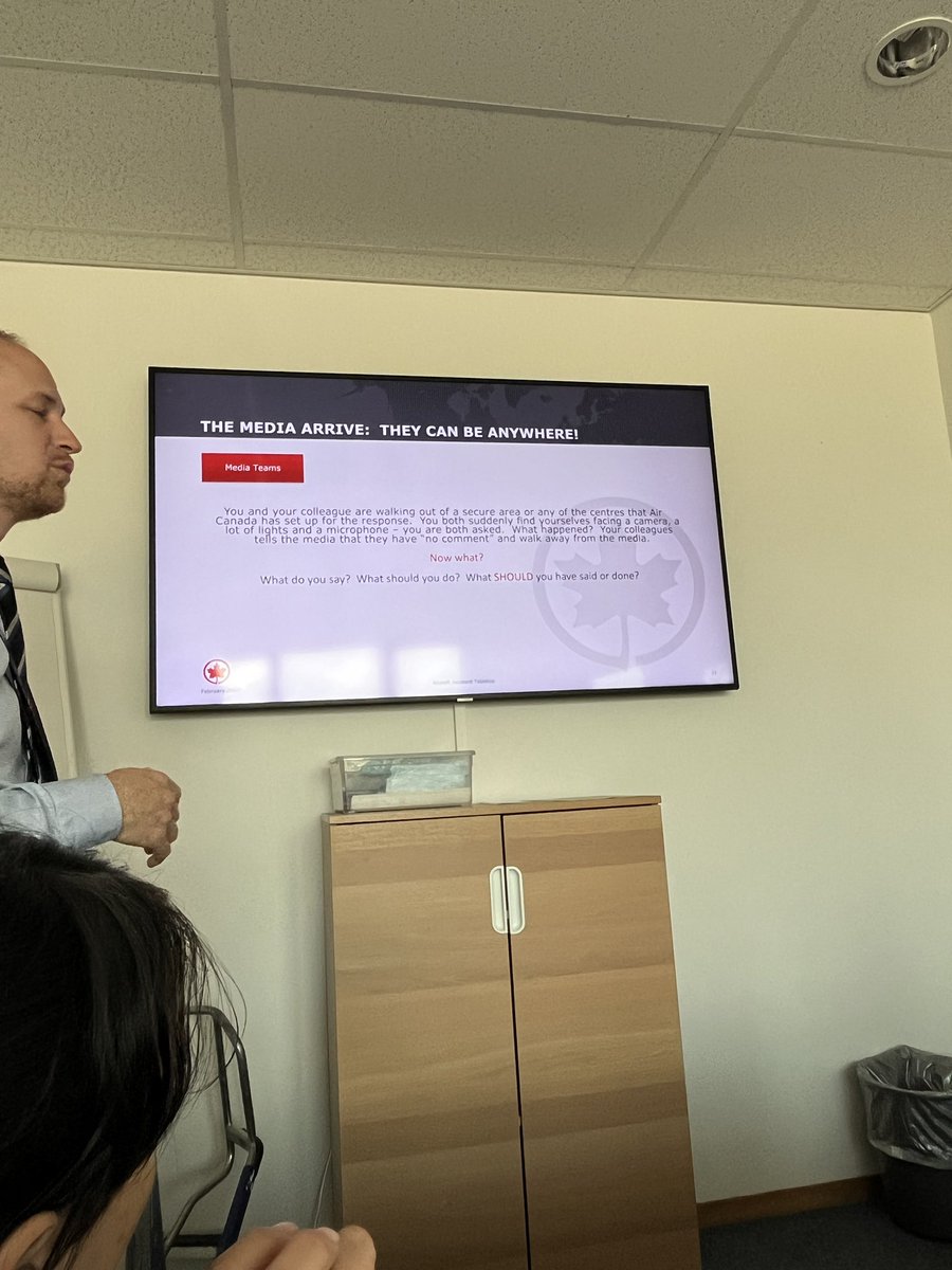 UnitedGva's tweet photo. Productive emergency response tabletop at GVA airport with partners #swissairline #aircanada alongside with our dedicated service provider #swissport  Celebrated our successful collaboration with delicious home made pizzas focaccia and croissant 
#emergencyresponse https://t.co/5aKux2TBxY