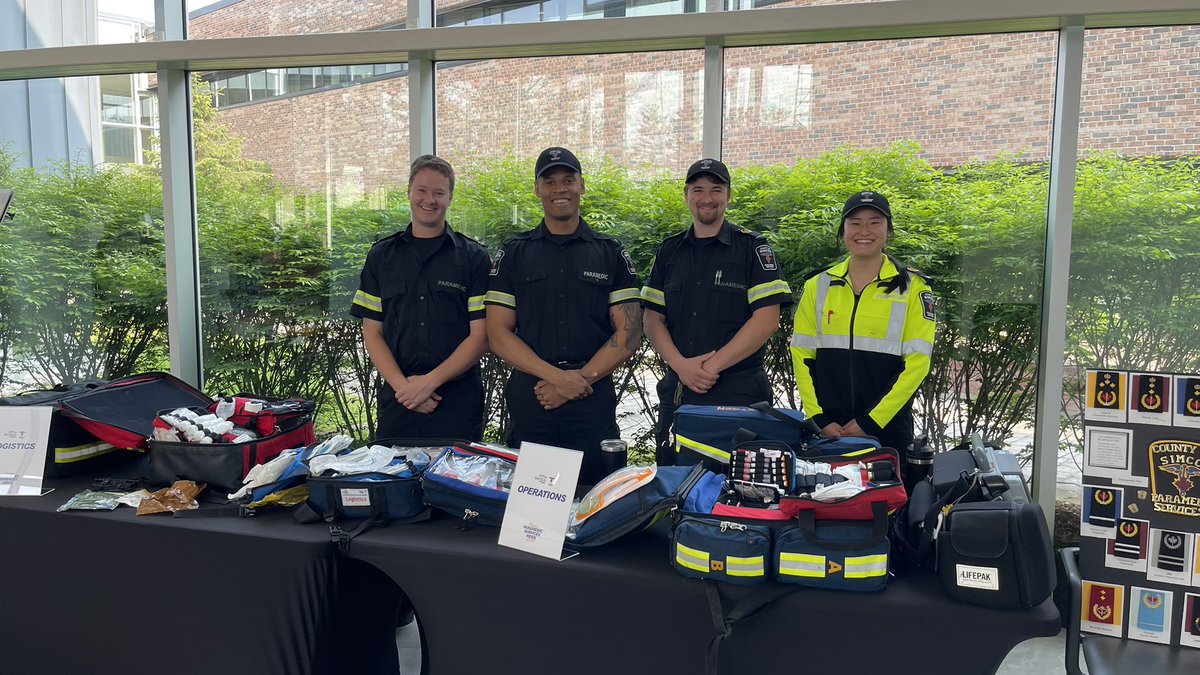 simcoecountyPS's tweet photo. Come and visit with us at the @simcoecounty admin building as we celebrate #ParamedicServicesWeek with our open house! https://t.co/aiVOd6e8Sz