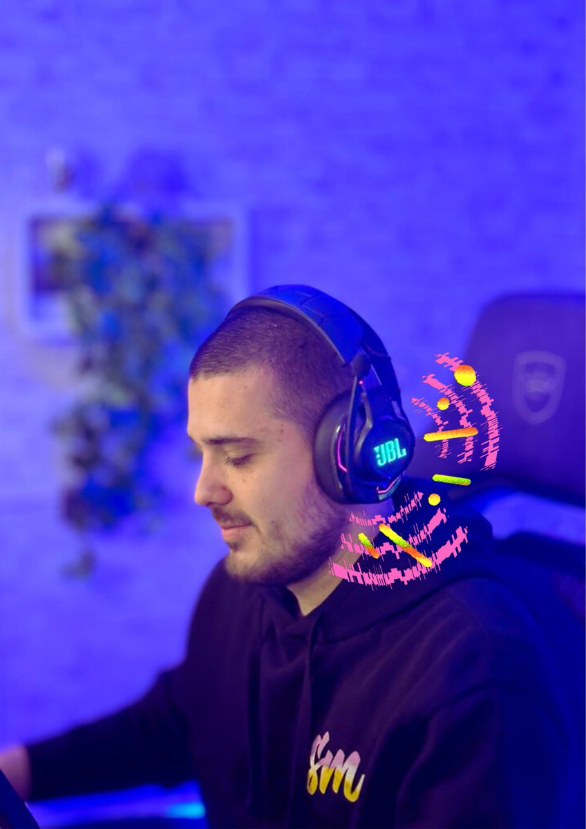 SirMaza's tweet photo. ¡Buenos días!

Estamos en directo haciendo una serie de retos, si los conseguimos los señores de @JBLQuantumESP  me han dado permiso para sortear unos JBLQuantum ONE (mis cascos) y un micro JBLQuantumStream.

Os espero!! 🫡♥️ https://t.co/6Wn2OnV6jA