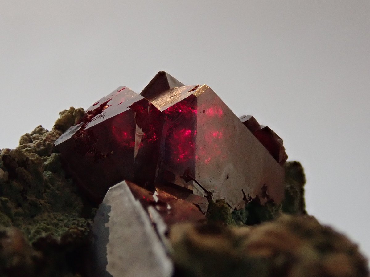 Bump_cloud's tweet image. 悩みに悩んでポチったその次の瞬間から新たな赤銅鉱を探してる自分、ほんと敬意なさすぎると思っている。

赤銅鉱を手に取る以上、紳士たれ。