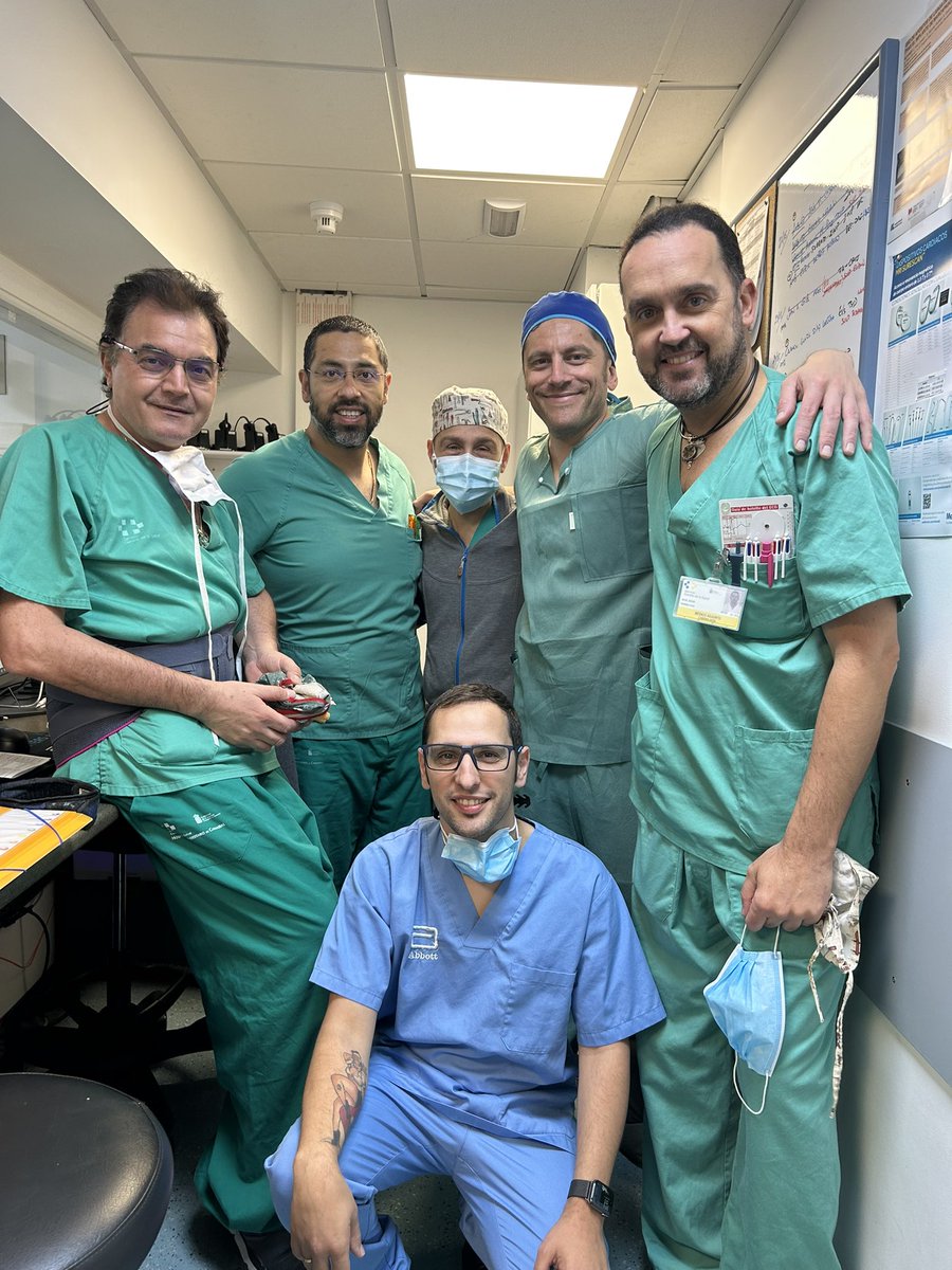 Sharing our experience in intracardiac echocardiography on the island of Tenerife (University Hospital of the Canary Islands). An extraordinary morning of work.