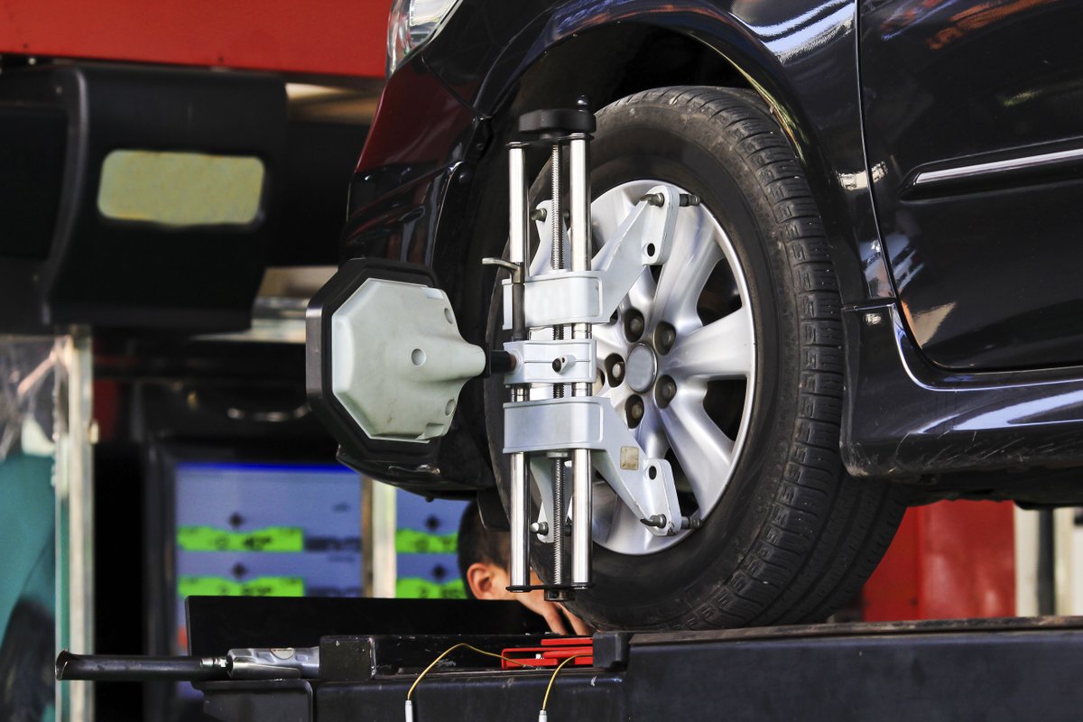 AsherAutoTX's tweet image. Keeping your vehicle in alignment keeps your tires in top condition. Save a little money having to buy new tires. Come in or call us to have your vehicle&apos;s alignment checked out. We&apos;re here to serve you! 
asherautorepair.com
(979) 778-9111
#TrustedTechs #BryanTX