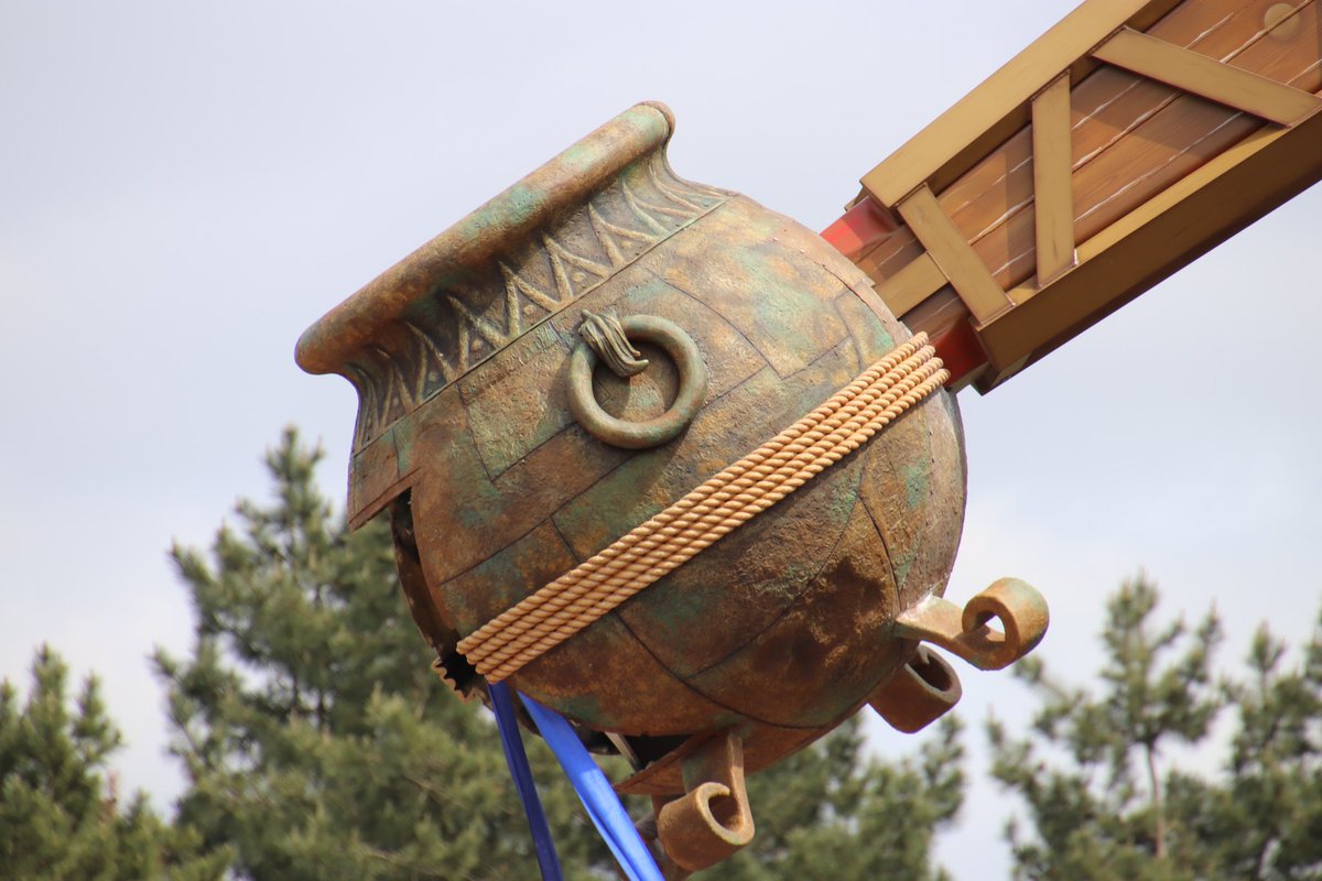 cindy_ve's tweet photo. #Toverland #Avalon #JumpingJuna #GardenTour #DragonWatch #Pixarus https://t.co/V8fQI9VpTL