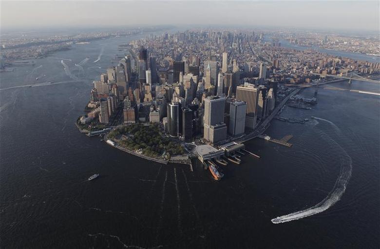 Mediavenir's tweet photo. 🇺🇸 FLASH - New York s'enfonce dans le sol d'1 à 2 millimètres par an sous le poids (764 millions de tonnes) de ses gratte-ciels, selon une étude. (Earth's Future) https://t.co/HhnF3zHQwR