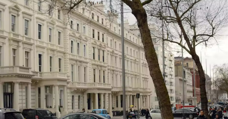 MayorofLondon's tweet photo. NEW: Shocking analysis from City Hall has revealed that an estimated £20bn worth of property is sitting vacant across London. 

Today I joined Westminster City Council to call for new powers to crack down on empty homes.