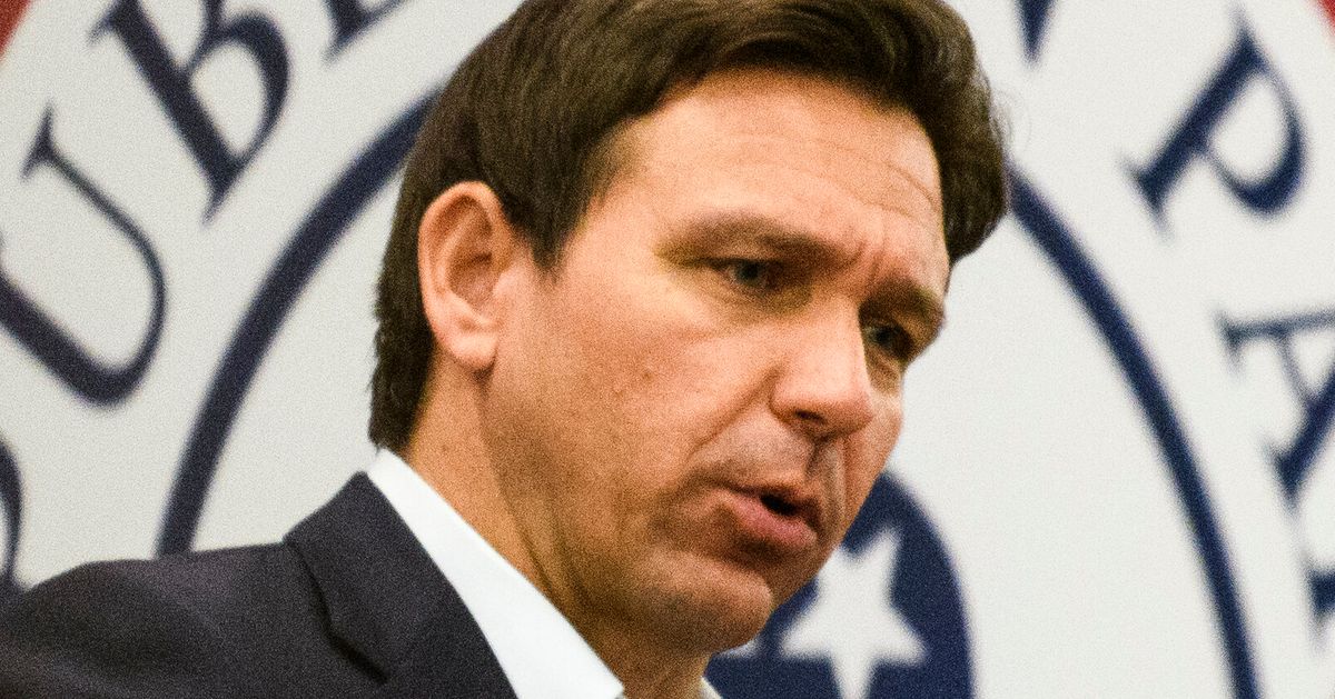 OurProgressive's tweet photo. Former Ron DeSantis Appointee Offers Insight Into How The Governor Will Combat Trump. Democratic Rep. Jared Moskowitz also warned people to "buckle up and strap in" for the GOP 2024 presidential primary. https://t.co/SfauqZWimv https://t.co/BmrMZjvw8z