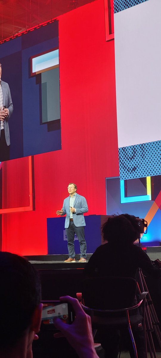 #redhatsummit2023 excited to hear what's next for <a href="/RedHat/">Red Hat</a> !