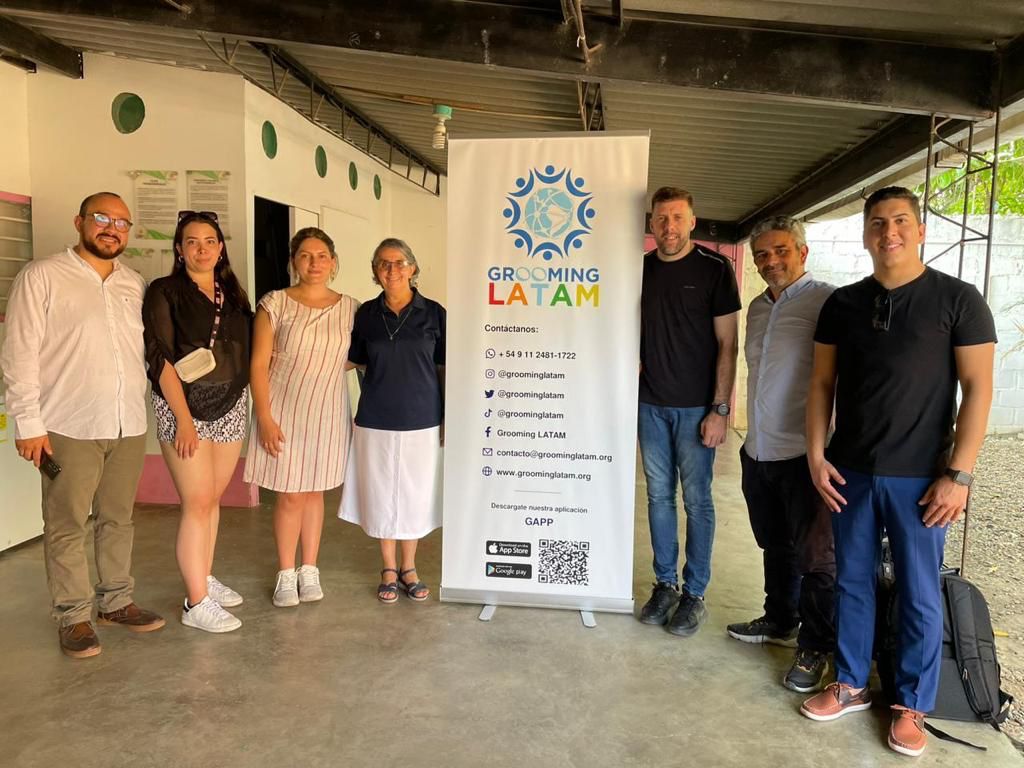 groominglatam's tweet photo. 🇨🇴 En el marco del lanzamiento comenzamos las primeras acciones de prevención y protección junto a #NNyA.

🏫 Recorrimos la Institución Educativa de Promoción Social (El Socorro), el Colegio la Milagrosa (Getsemaní) y la Fundación Thalita Qum (San Francisco). https://t.co/v0GGXTzlb9
