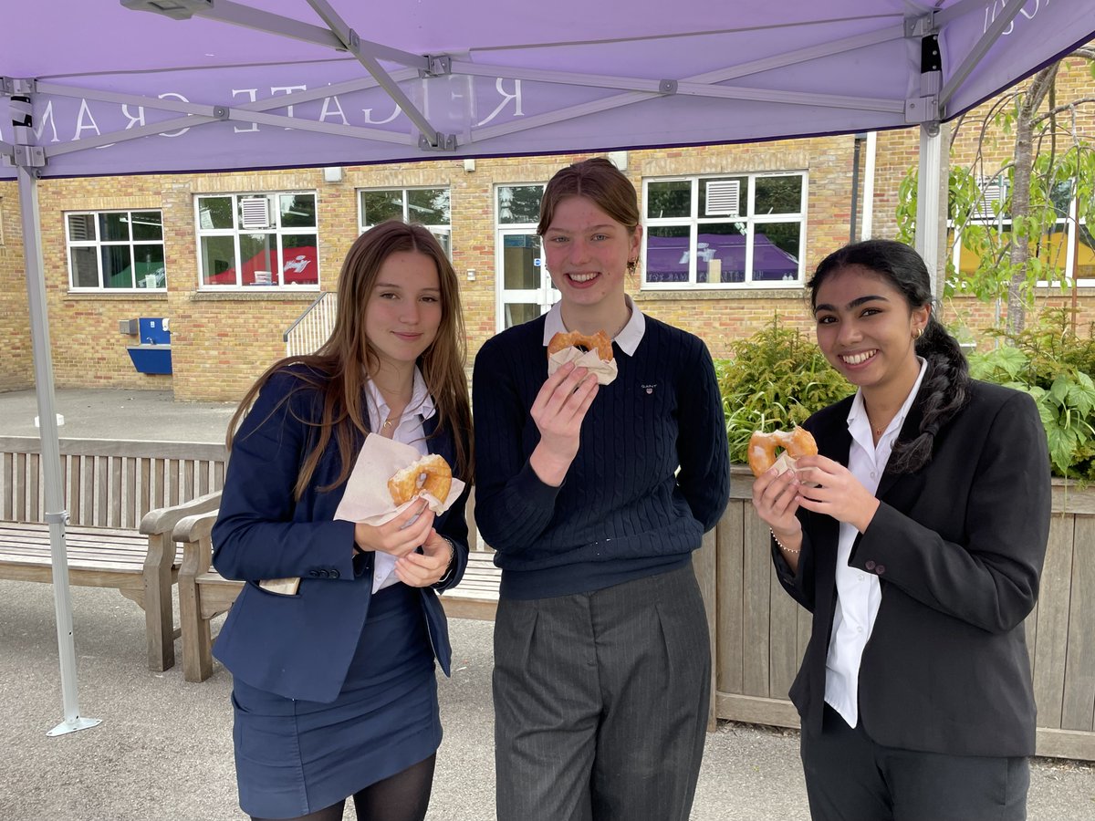 Our RGS committee ambassadors have been helping our Giving Day 2023 by selling donuts!  #timeforabreak #donuts #rgsgivingday