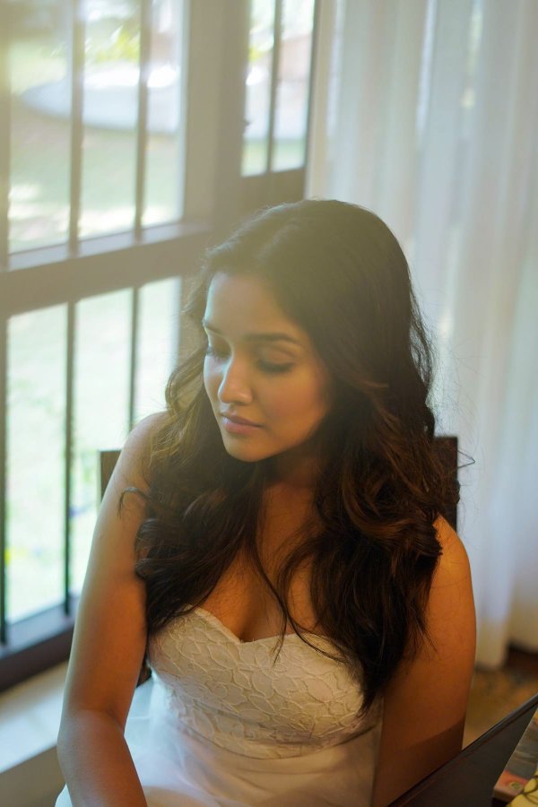 Fw0MFiXacAEKtBX?format=jpg&name=900x900