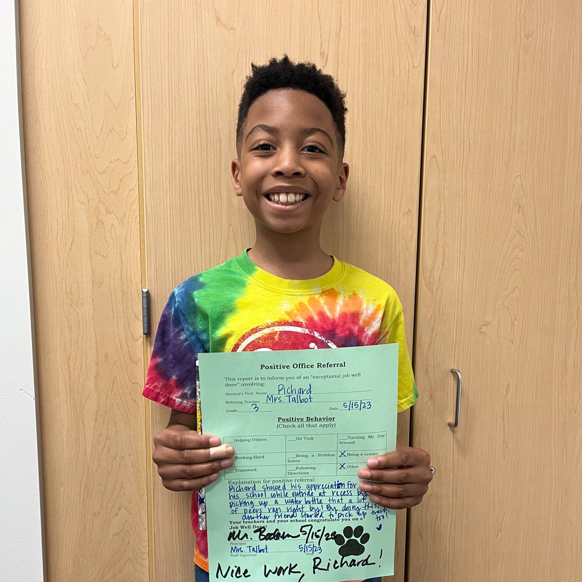 Richard showed his appreciation for his school outside at recess by picking up a water bottle that a lot of peers ran right by.  By doing this another friend started to pick up trash too. #PositiveOfficeReferral #KindnessRipple