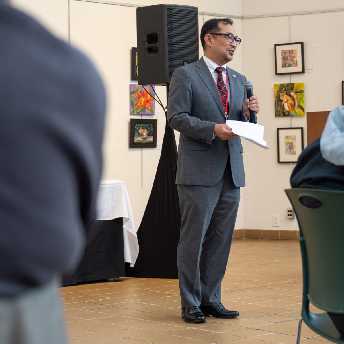 <a href="/UGASocialWork/">UGASocialWork</a> Dean <a href="/drpyphong/">Philip Hong</a> opened the #PrevalenceForum dinner at <a href="/BotGardenGA/">UGA Botanical Garden</a>. Thank you, Dean Hong!