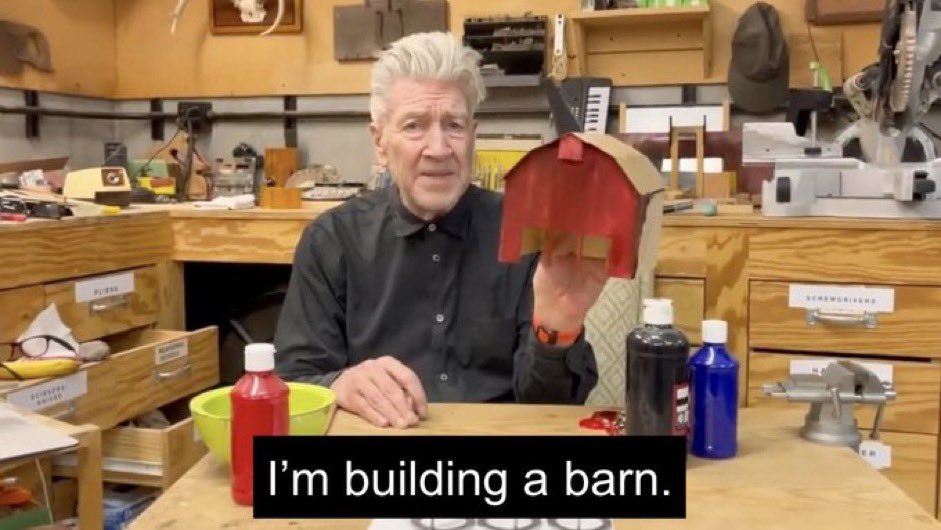 IntercutLeSeul's tweet photo. Nous : attendons désespérément des signes d'un nouveau film de David Lynch. 

David Lynch : https://t.co/0mebA6jeNt