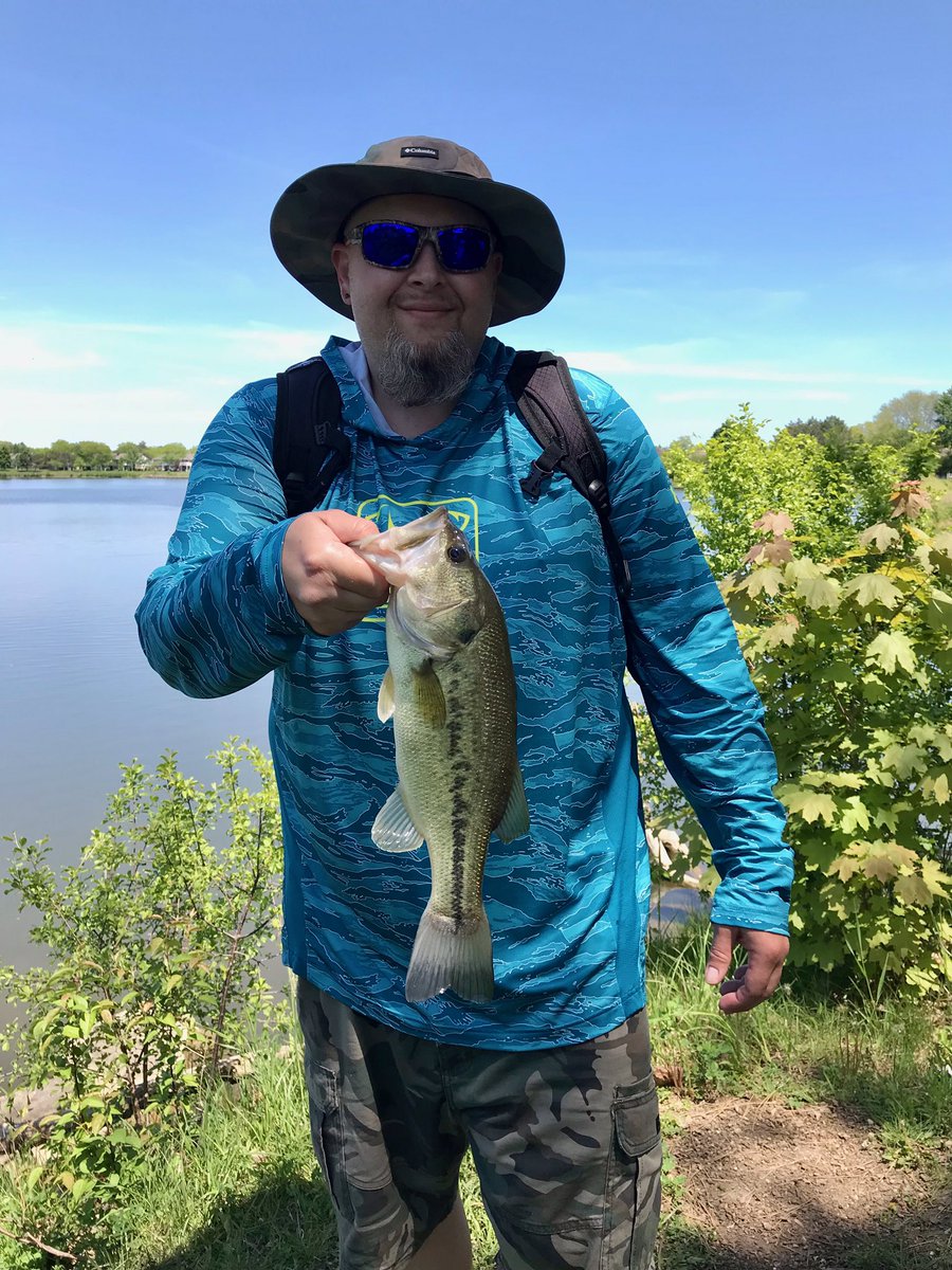 Bassman099's tweet photo. I had the right lure and the right pattern 🎣
#fishing #bassfishing #sightfishing #bass #largemouth #largemouthbass #catchingfish #funday #goodfishing #catchandrelease #fish #bankfishing #fishingdaily #gofish #jigs https://t.co/OrBwgTMN6F