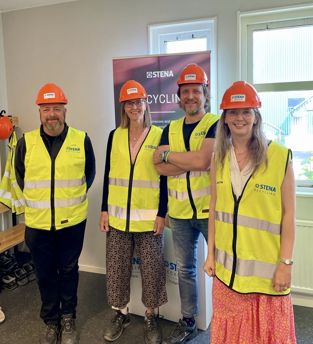 Alexandre Dmitriev (@saschadmitriev) on Twitter photo Getting serious about our #NanosensorID tech for the #global #recycling industry, visiting Stena Recycling Lab Halmstad with the innovation power from <a href="/GUVentures/">GU Ventures</a> and Brewhouse <a href="/Naturvetenskap/">Naturvetenskap/GU</a> <a href="/FysikGU/">Fysik vid Göteborgs universitet</a> Getting serious about our #NanosensorID tech for the #global #recycling industry, visiting Stena Recycling Lab Halmstad with the innovation power from <a href="/GUVentures/">GU Ventures</a> and Brewhouse <a href="/Naturvetenskap/">Naturvetenskap/GU</a> <a href="/FysikGU/">Fysik vid Göteborgs universitet</a>