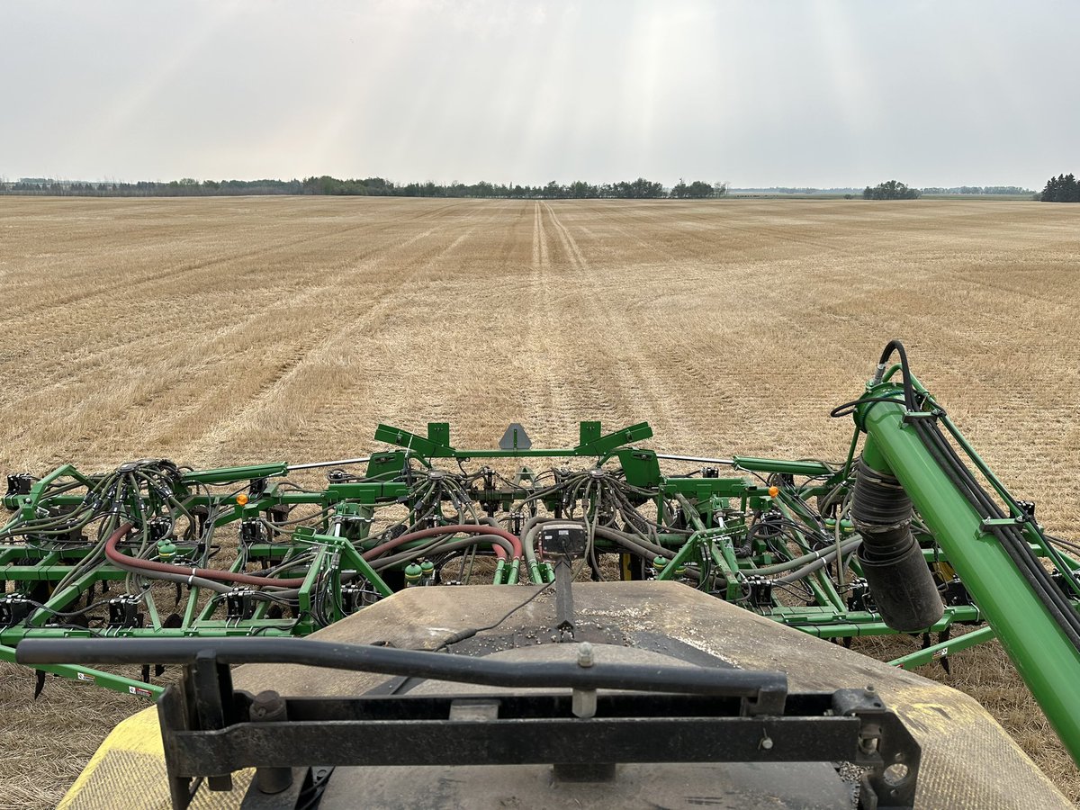 LeightonBlashko's tweet photo. And that’s a wrap on #DST #seeding for 2023 @BASFAgSolutions Come check out our new #InVigorHealth #Canola hybrid this summer. Thanks Benny and Daniel Lastiwka of #Willingdon https://t.co/DM0jPAK18z