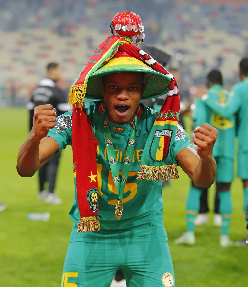 LNR_Digital's tweet photo. #RT @caf_online_FR: 🇸🇳 Le Sénégal a beaucoup utilisé cette célébration en 2023 😅 🤠

#TotalEnergiesAFCONU17 | @Fsfofficielle https://t.co/knZPWM2FUN
