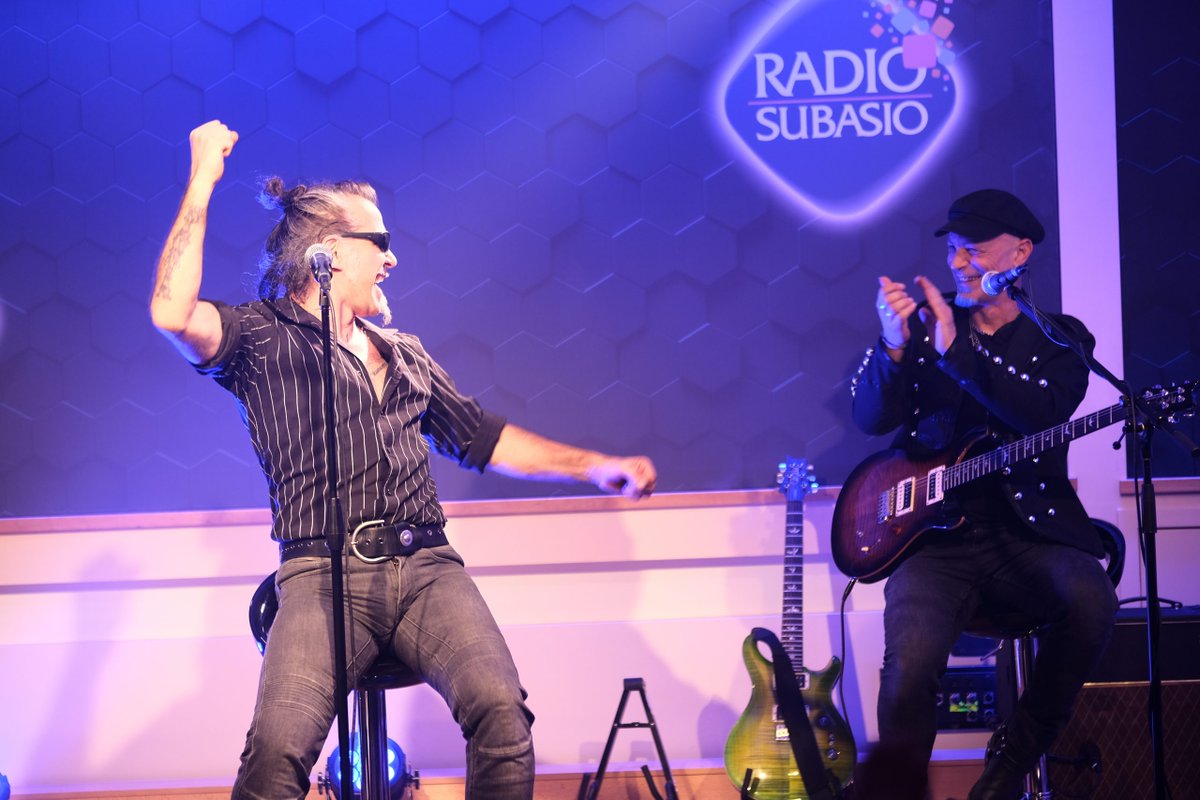 RadioSubasio's tweet image. #RadioSubasioMusicClub @PieroPelu con i #Fask (Fast Animals and Slow Kids)ci vedremo questa estate; Aimone (Romizi il cantante) mi ha coinvolto a fare la guida di storia dell'arte a Perugia nella Galleria Nazionale… occhio ragazzi che vi faccio una lezioncina altro che #Sgarbi!