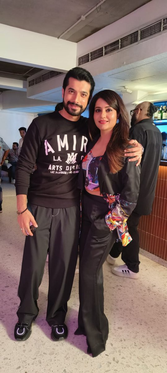 talkingbling's tweet image. Charrul Malik and Sharad Malhotra twinning in black at his new music video launch party. Producers can think of casting them together in their next music video! 
.
.
.
.
#goodsong #charrulmalik #music #sharadmalhotra #talkingbling