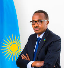 Inkotanyi_Imena's tweet photo. Umunyabigwi wacu❤️ Majoro Jenerali. Albert Murasira yavutse ku wa 11/11/1962 ubu arigukabakaba imyaka  61, yavukiye muntara  Maniema ifite Umurwa witwa Kindu, muri Repubulika ya Zayire ubu ni muri Repubulika iharanira Demokarasi ya Kongo(RDC mumpine y'Igifaransa)
#Umunyabigwi❤️ https://t.co/7csNGiFys3