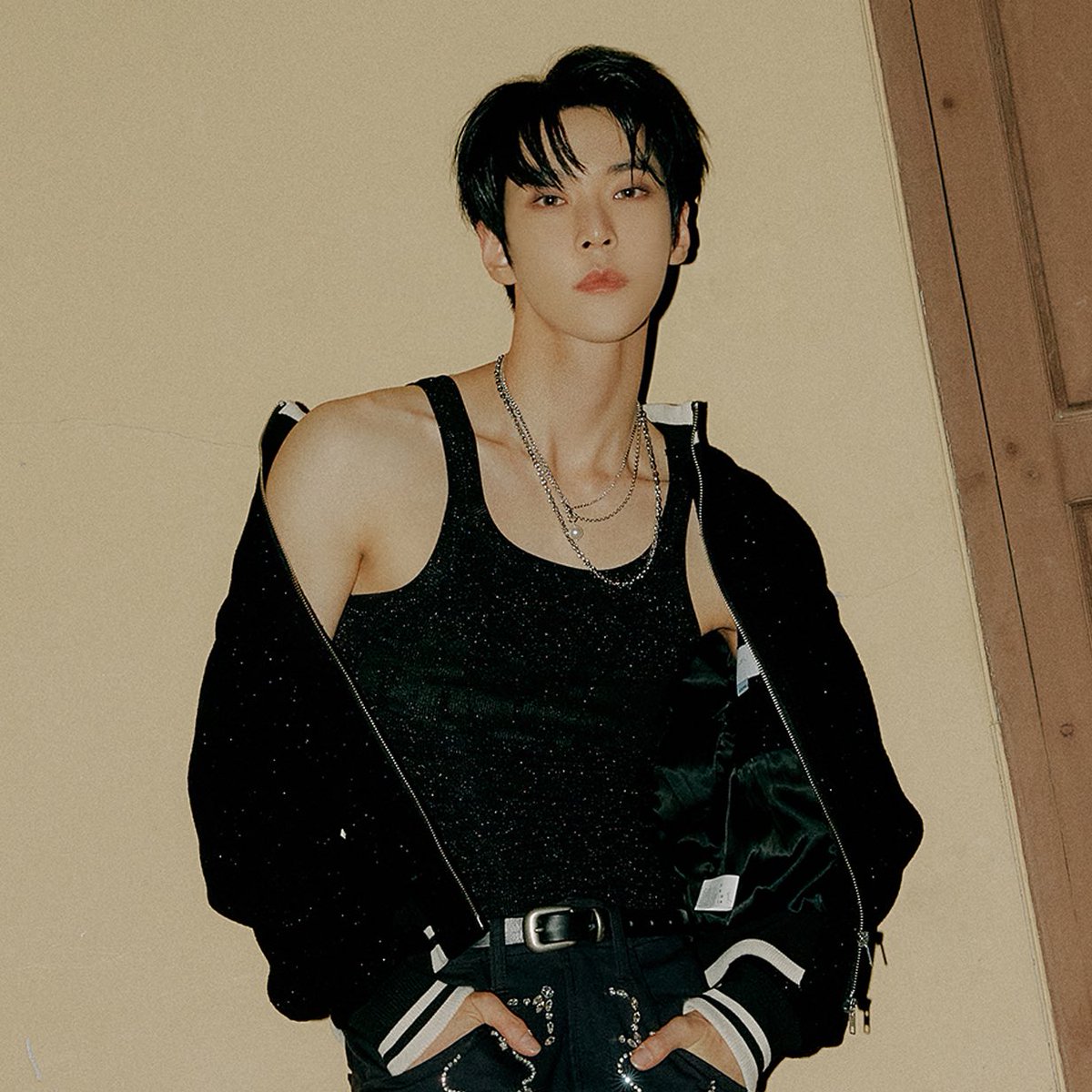 esoterisasi's tweet photo. ㅤ

level 1                                         level 100

ㅤ https://t.co/wCzScaHYmy
