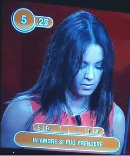 pikkanteit's tweet image. Perchè è col quiz che ci danno i milioni 🎶...

#quiz #domanda