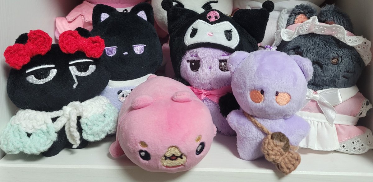 눈을 제대로 뜬 애가 쪼꿍이랑 대니곰밖에 없다니...