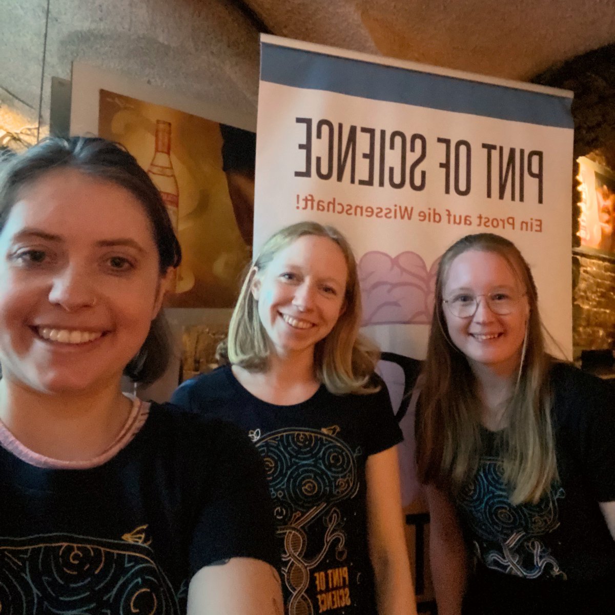pintofscienceAT's tweet photo. Großes Danke an alle, die gestern bei Pint Of Science dabei waren (und vor allem unseren vier großartigen Speakern beim Our Body Event)! Die Vorbereitungen für heute sind schon in vollem Gange! 🍺🧠 #pint23 #pint23AT https://t.co/sAnNu6tImu