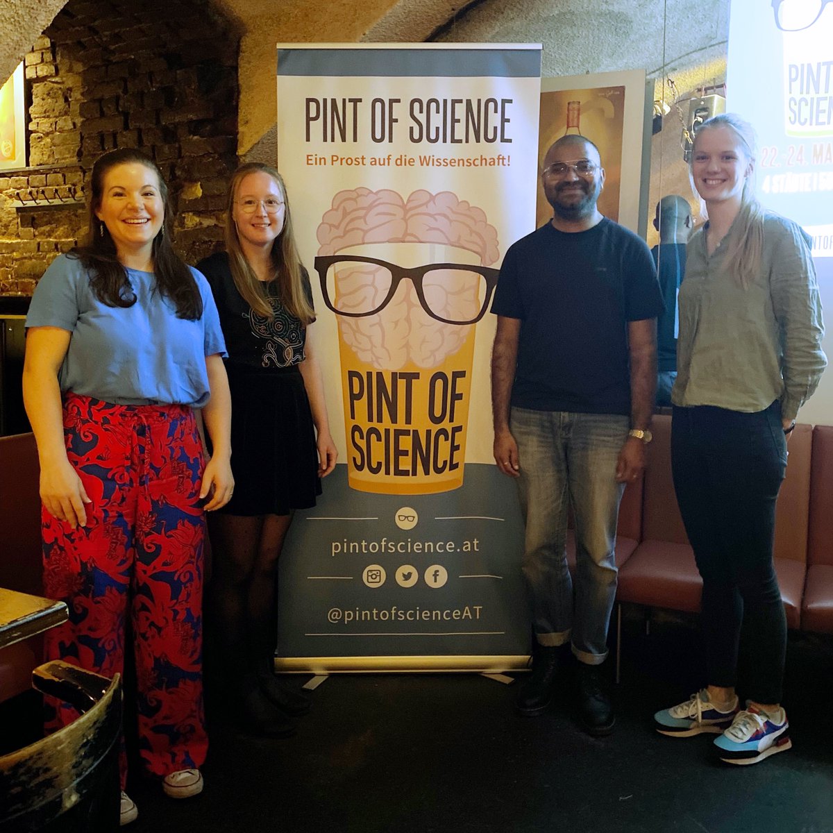 pintofscienceAT's tweet photo. Großes Danke an alle, die gestern bei Pint Of Science dabei waren (und vor allem unseren vier großartigen Speakern beim Our Body Event)! Die Vorbereitungen für heute sind schon in vollem Gange! 🍺🧠 #pint23 #pint23AT https://t.co/sAnNu6tImu