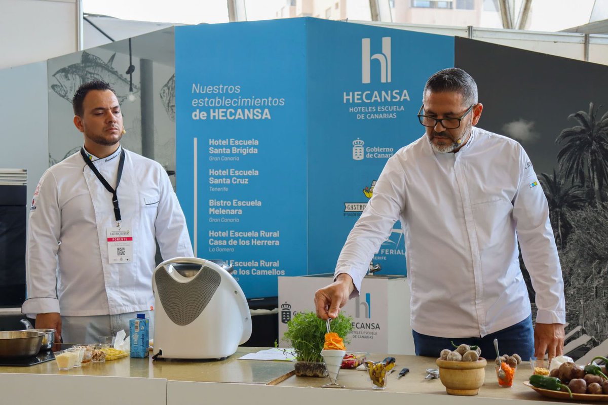 hecansa's tweet photo. ¡Ya estamos en GASTROCANARIAS 2023!

Durante la mañana, hemos puesto en marcha las primeras actividades con las que estrenamos nuestra Aula de Formación este año y hemos dado la bienvenida a los primeros visitantes de la Feria de la Gastronomía. ¡Te lo contamos todo! https://t.co/oQyCpxcsOG