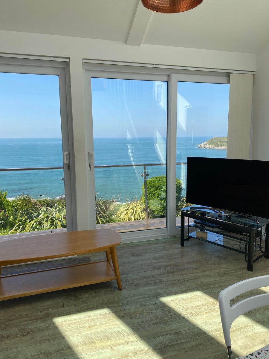 Lundyhouse's tweet photo. #Welcome ... we have lots of availability throughout June, so why not come join us and take in these beautiful views of #Woolacombe 🌊 Email us for prices and availability info@lundyhousehotel.co.uk 🌞
#placetobe #coastal #surfing #selfcatering #sunshine #southwest #Devon https://t.co/VzWIf6OXpJ