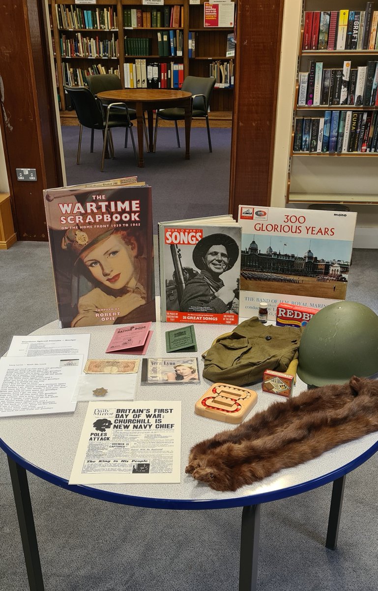 RoyalVolService's tweet image. Well done to our #HomeLibraryService in #Kirklees for achieving their Dementia Friendly Certificate by @alzheimerssoc during #DementiaActionWeek   

They’ve also started creating &amp;amp; loaning amazing Memory Boxes – to capture the mind, create conversation &amp;amp; encourage memories 💙