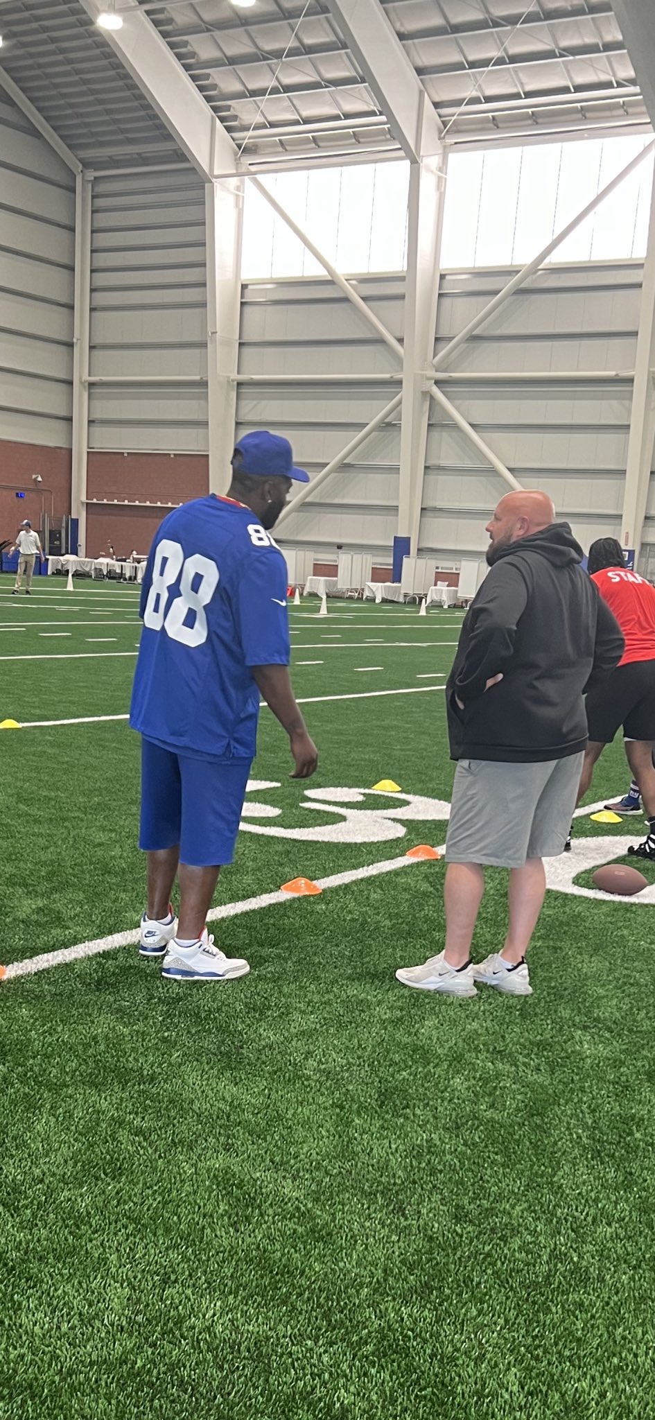 Albert Breer on X: Did Hakeem Nicks wear his own jersey to attend Giants  practice?!? / X